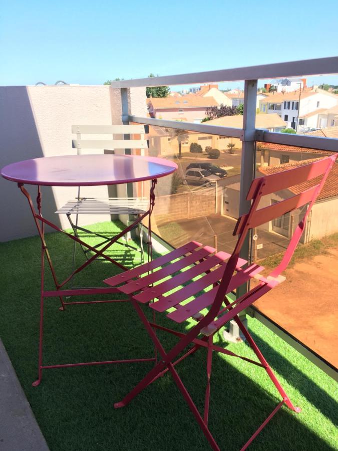 Appartamento Charmant Studio 2 à 4 pers, 900m de la plage Les Sables-dʼOlonne Esterno foto